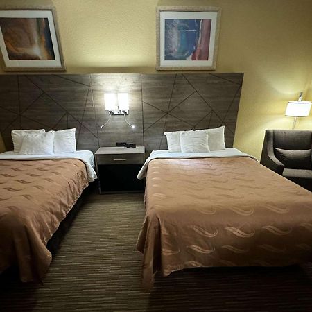 Quality Inn Near I-72 And Hwy 51 Forsyth Esterno foto