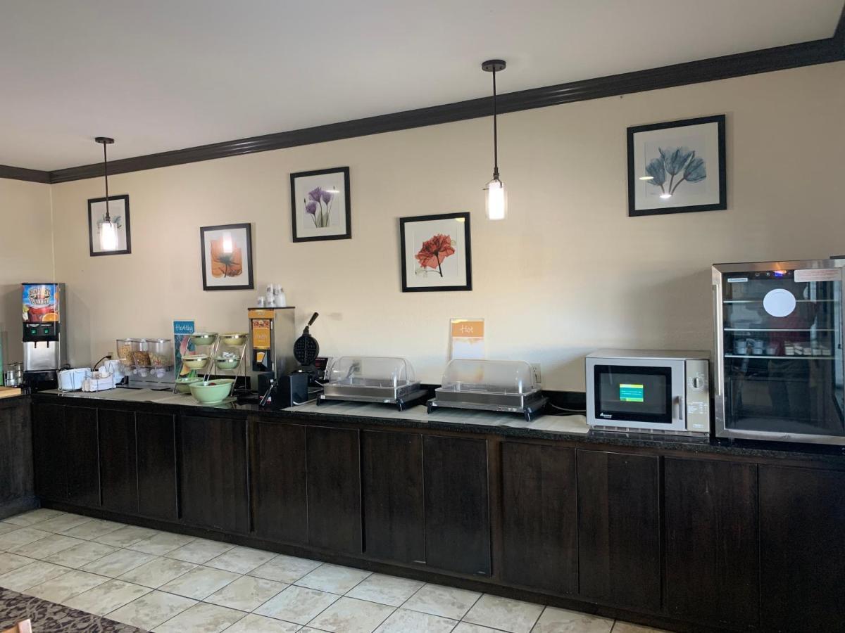 Quality Inn Near I-72 And Hwy 51 Forsyth Esterno foto