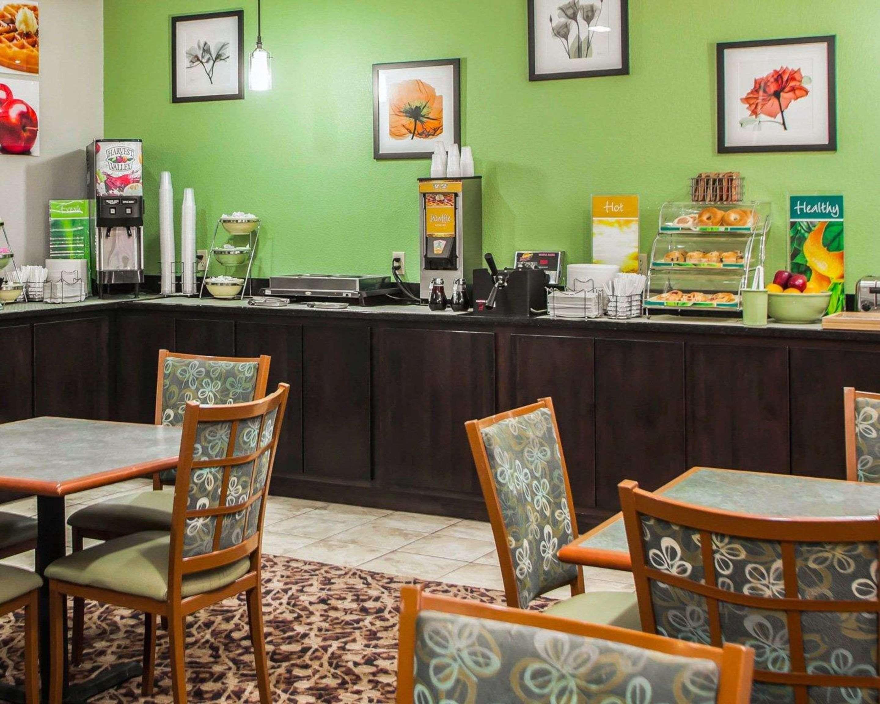 Quality Inn Near I-72 And Hwy 51 Forsyth Esterno foto