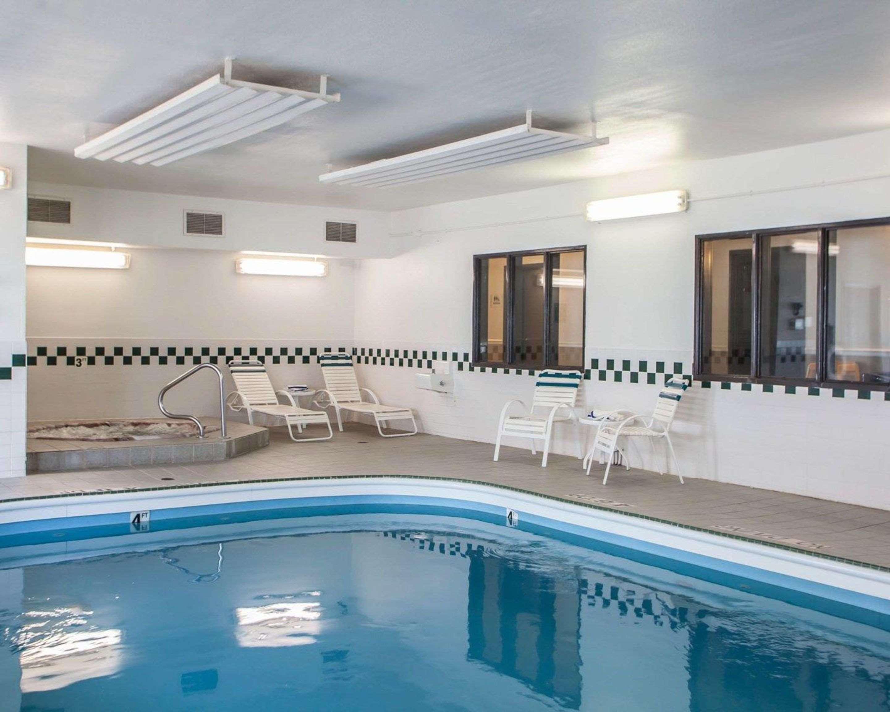 Quality Inn Near I-72 And Hwy 51 Forsyth Esterno foto