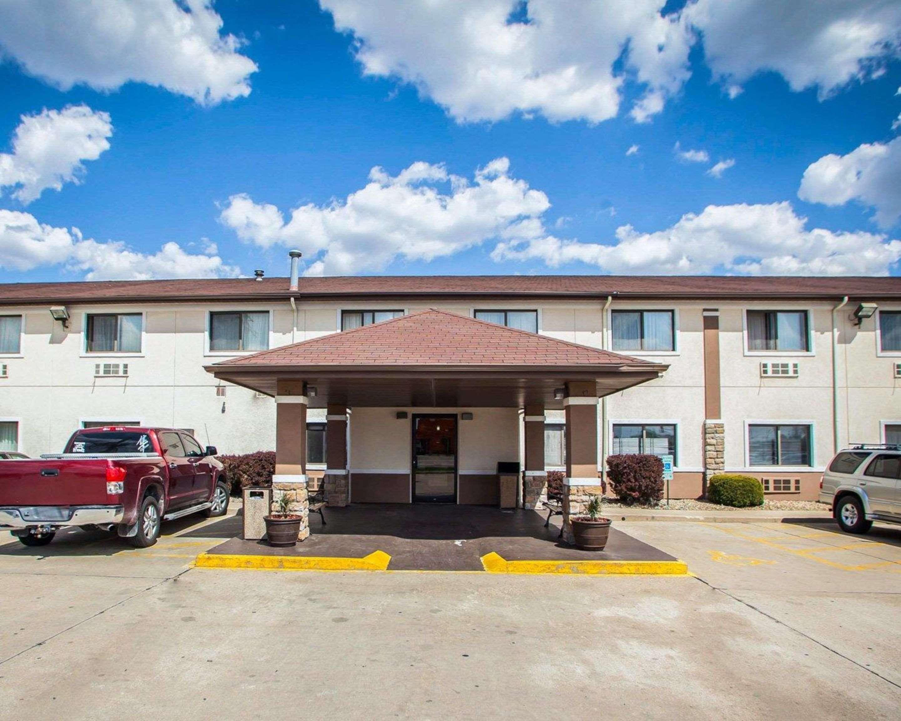Quality Inn Near I-72 And Hwy 51 Forsyth Esterno foto