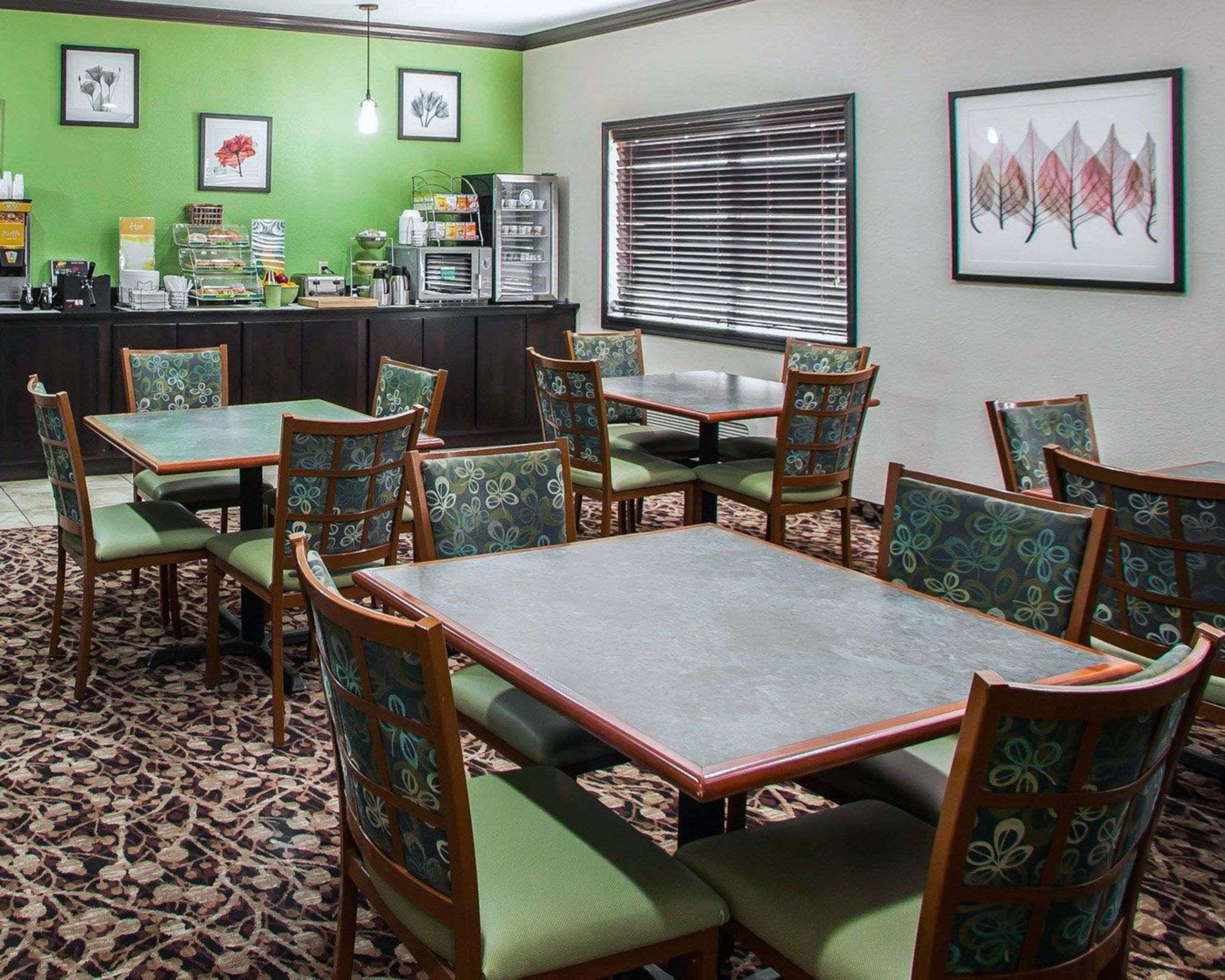 Quality Inn Near I-72 And Hwy 51 Forsyth Esterno foto