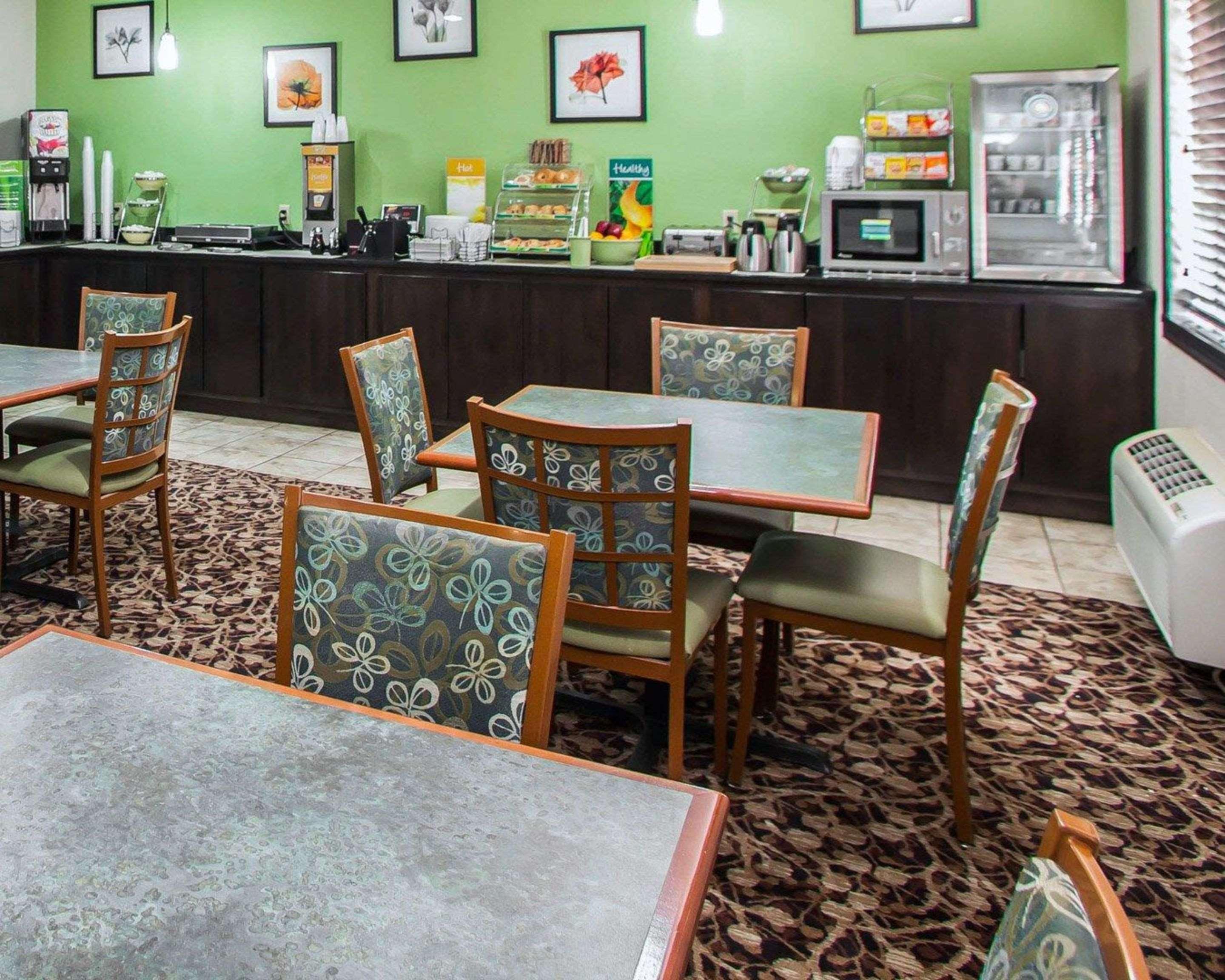 Quality Inn Near I-72 And Hwy 51 Forsyth Esterno foto