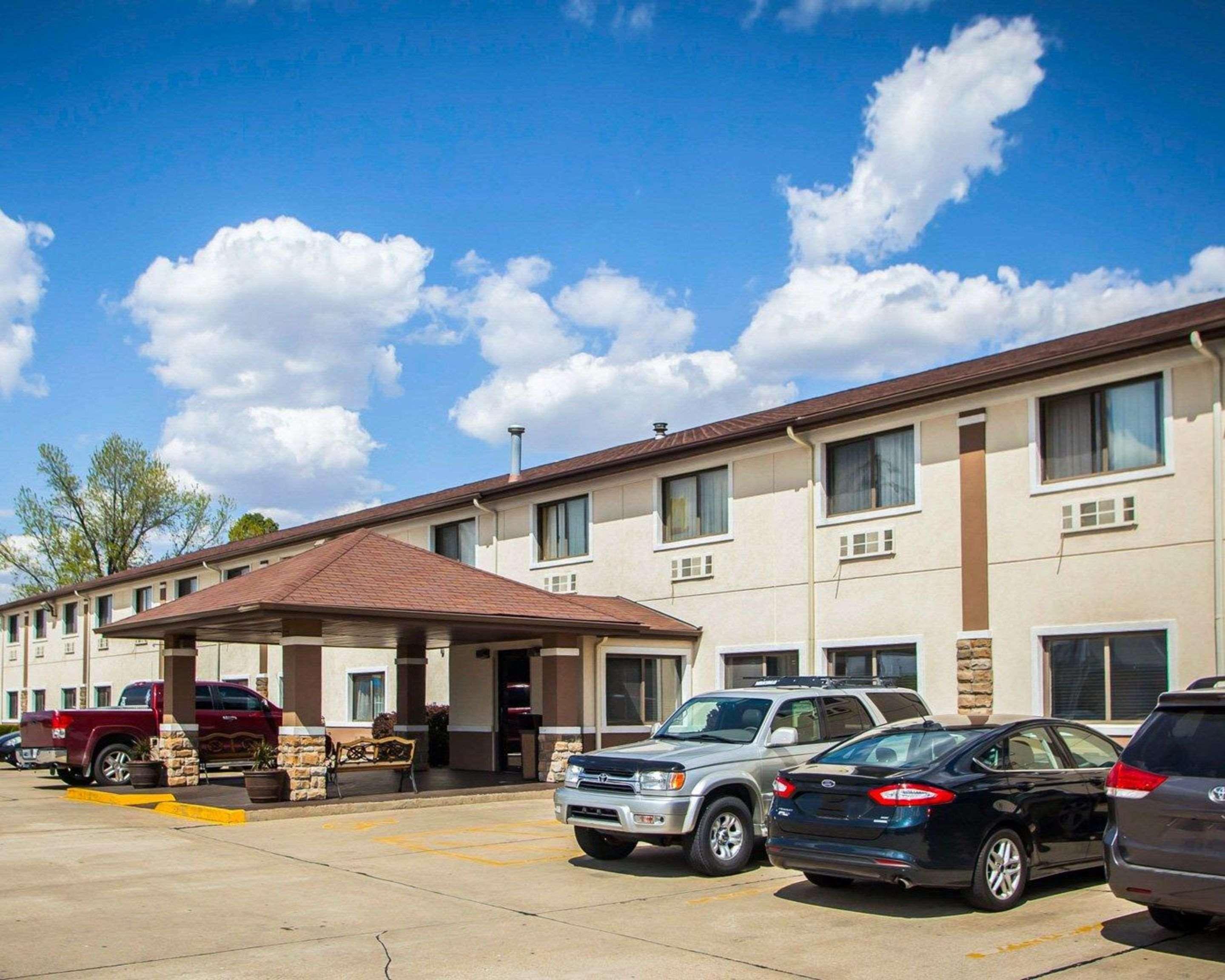 Quality Inn Near I-72 And Hwy 51 Forsyth Esterno foto