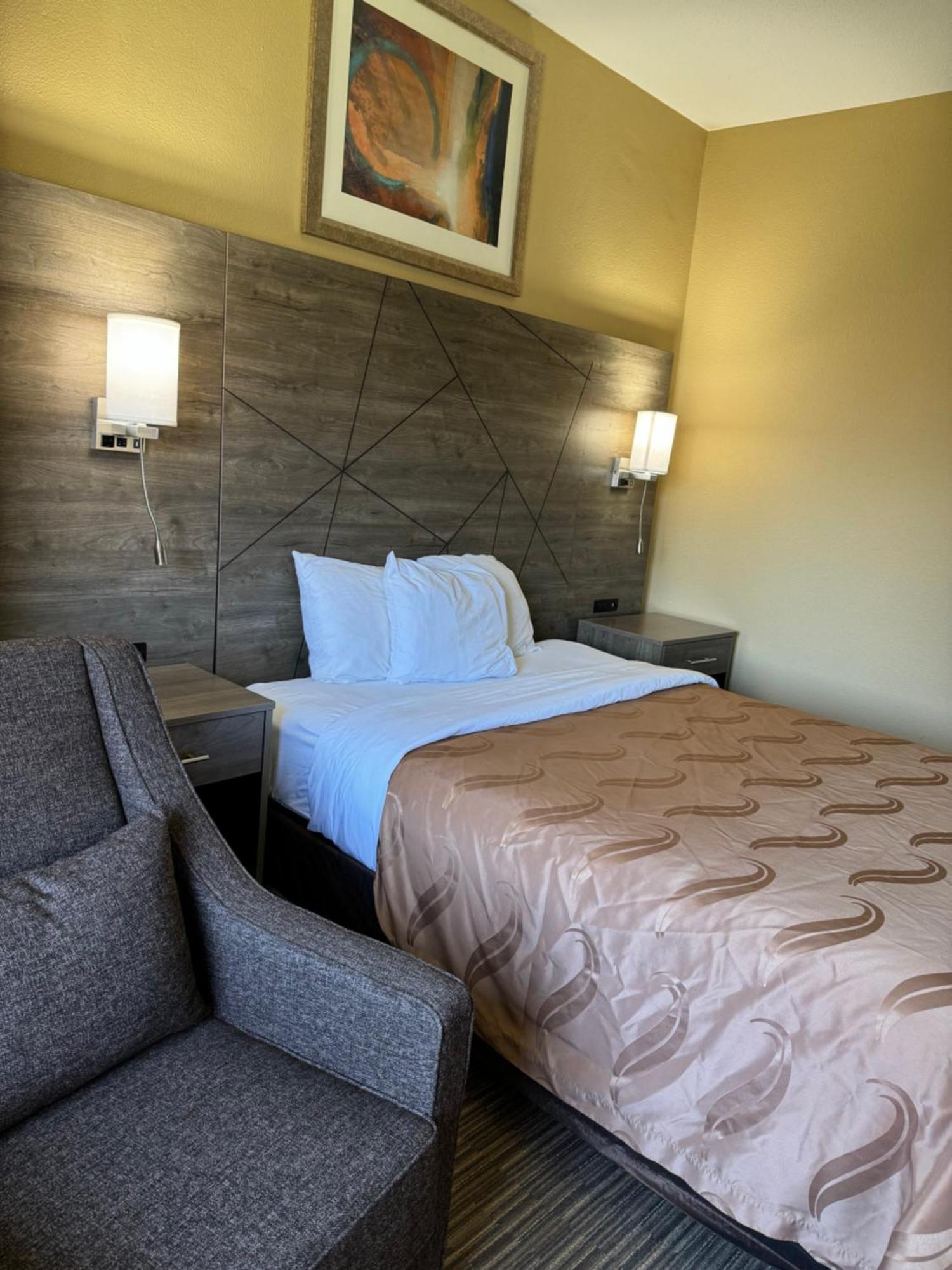 Quality Inn Near I-72 And Hwy 51 Forsyth Esterno foto