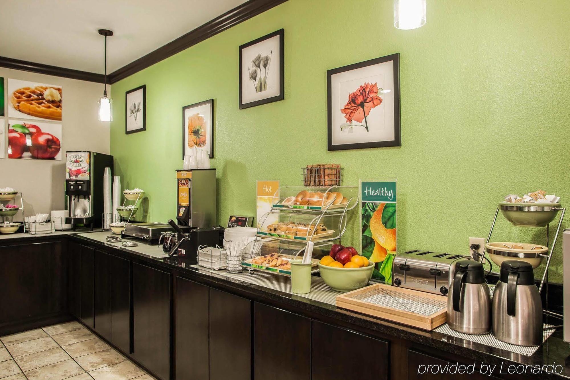 Quality Inn Near I-72 And Hwy 51 Forsyth Esterno foto