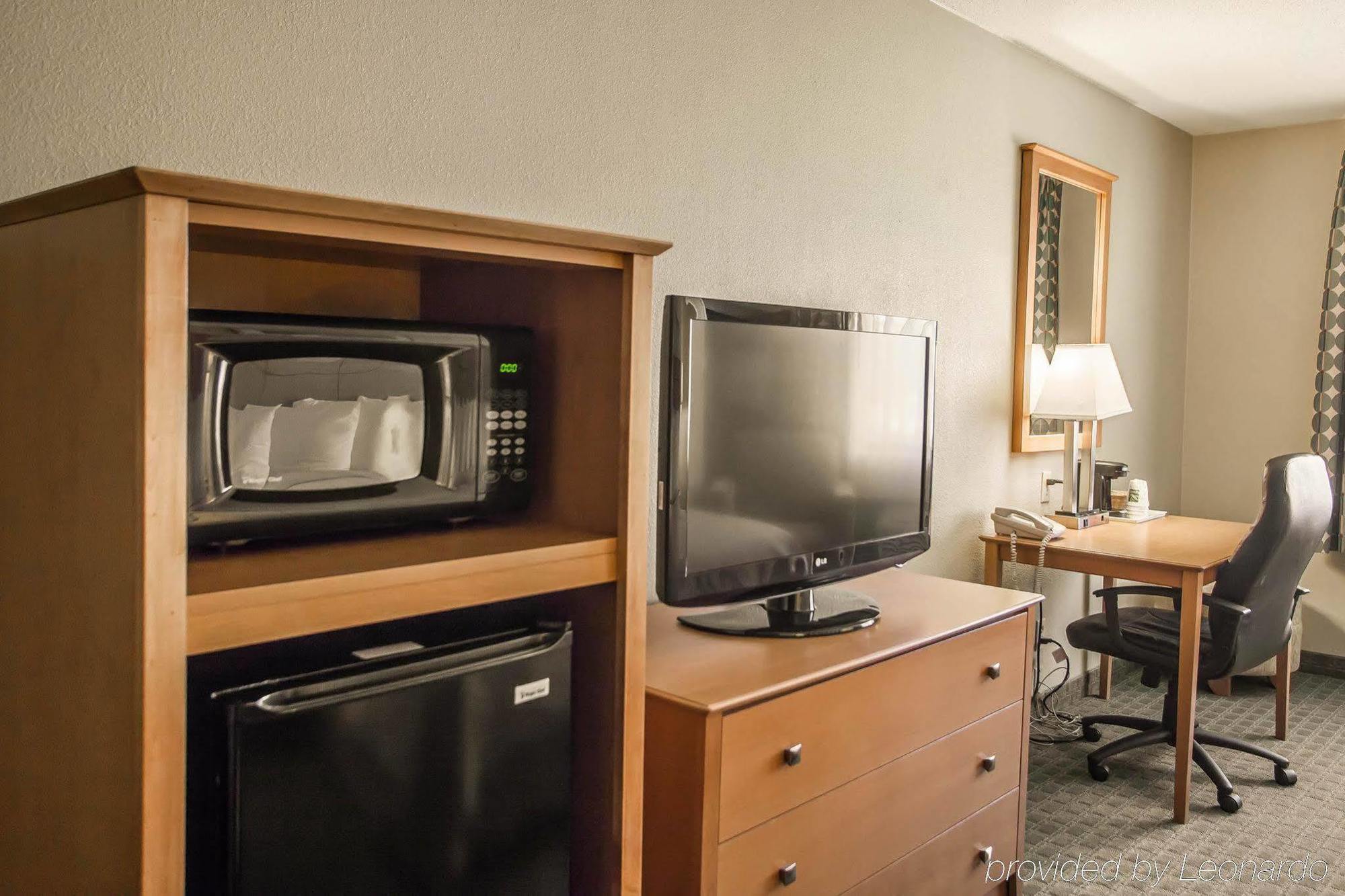 Quality Inn Near I-72 And Hwy 51 Forsyth Esterno foto